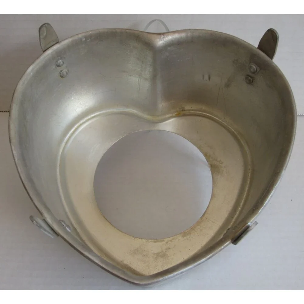 VTG Wilton 7.5 Inch Angel Food 2 Piece Cake Pan Heart Non Stick 1990s Aluminum